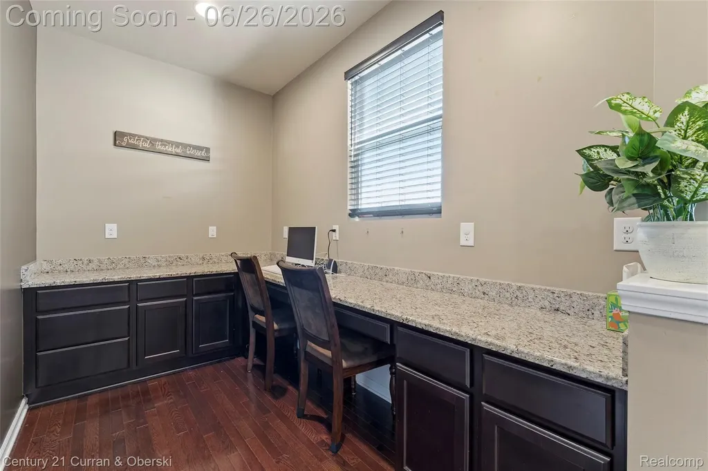 24986 Carriage Lane Lyon Charter Township MI 48178