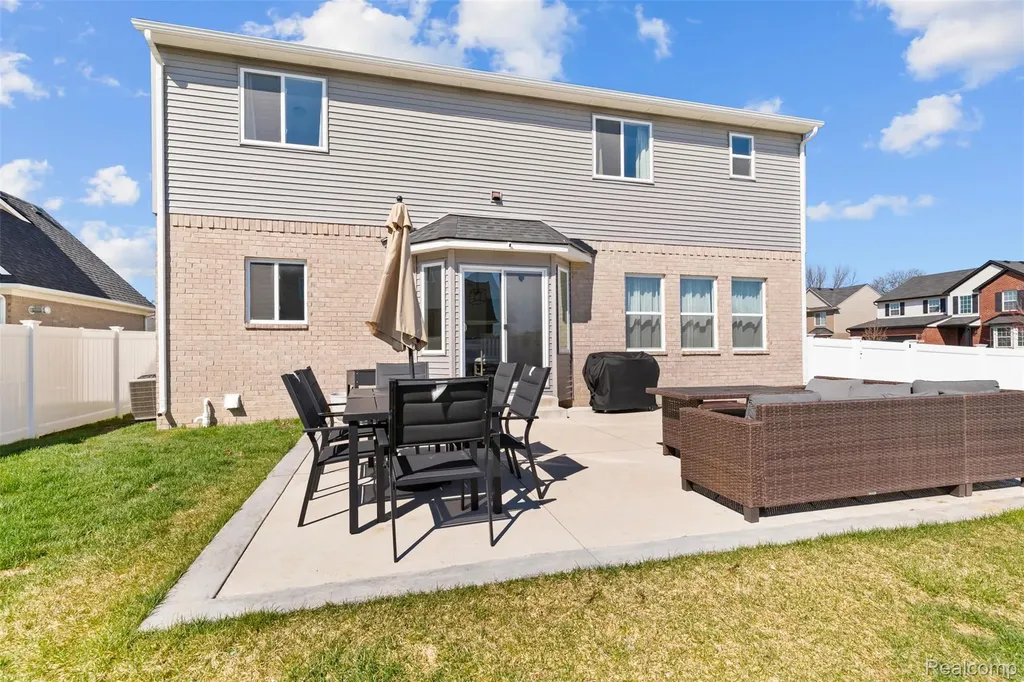 8135 Hudson Drive Westland City MI 48185