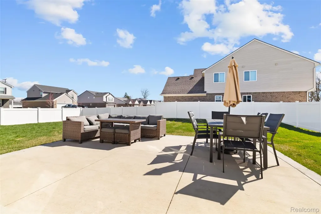 8135 Hudson Drive Westland City MI 48185