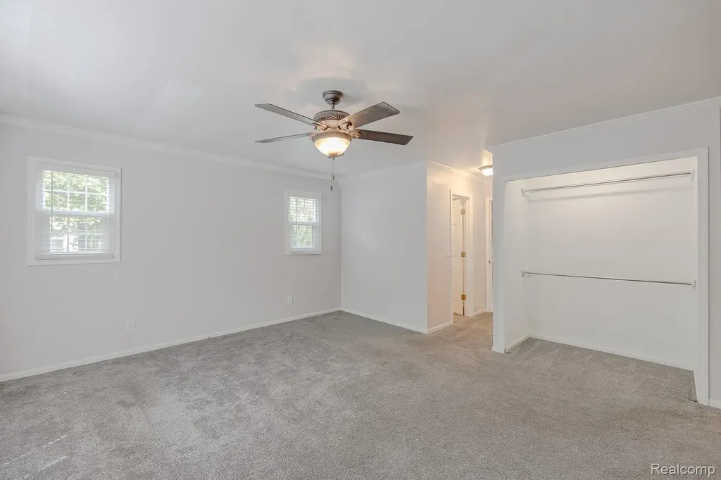 5020 Whitlow Court Commerce Charter Township MI 48382