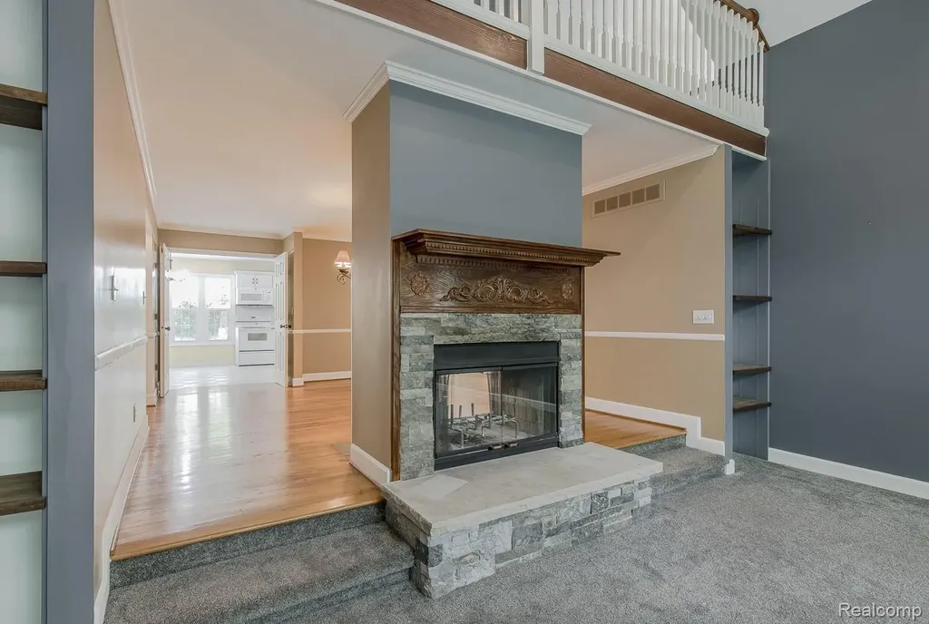 5020 Whitlow Court Commerce Charter Township MI 48382