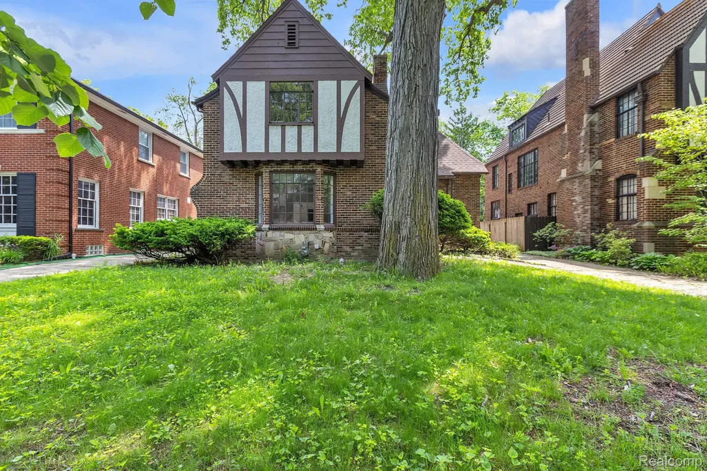 19510 Stratford Road Detroit City MI 48221