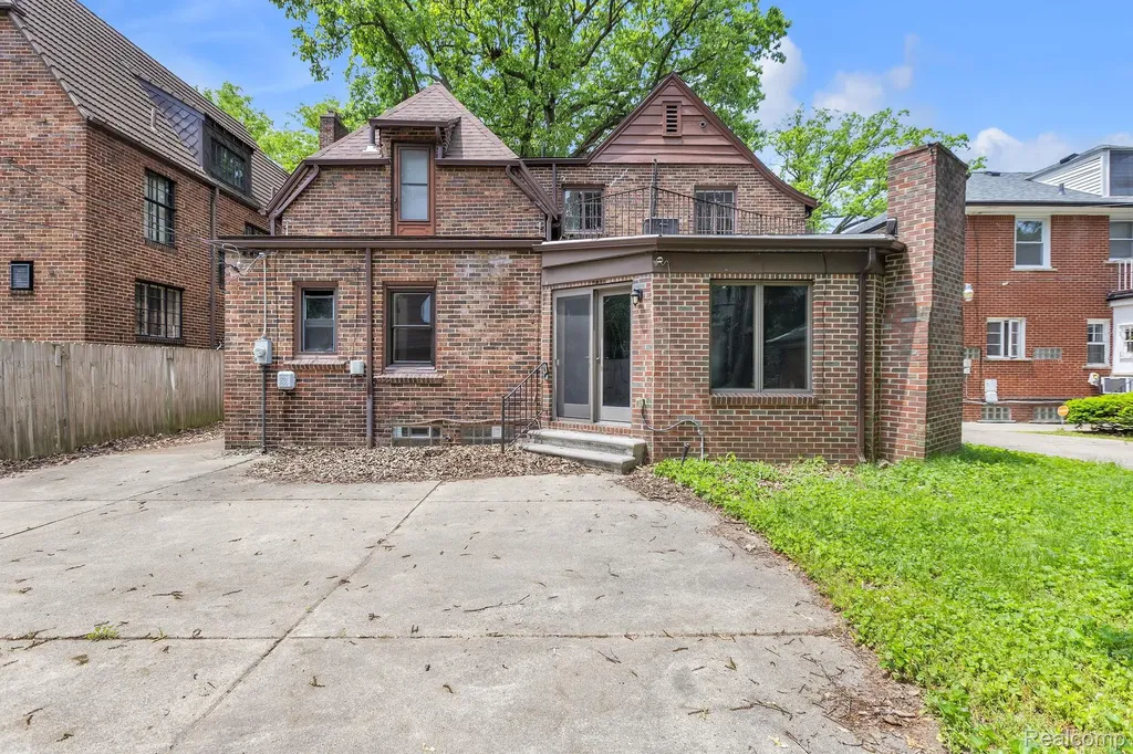 19510 Stratford Road Detroit City MI 48221