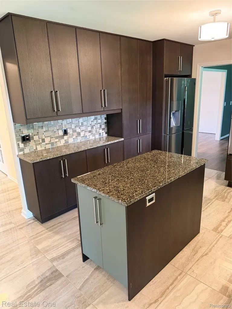 46310 Lafonde Court Plymouth Charter Township MI 48170