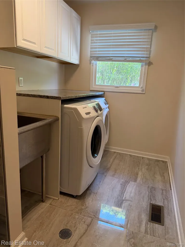 46310 Lafonde Court Plymouth Charter Township MI 48170