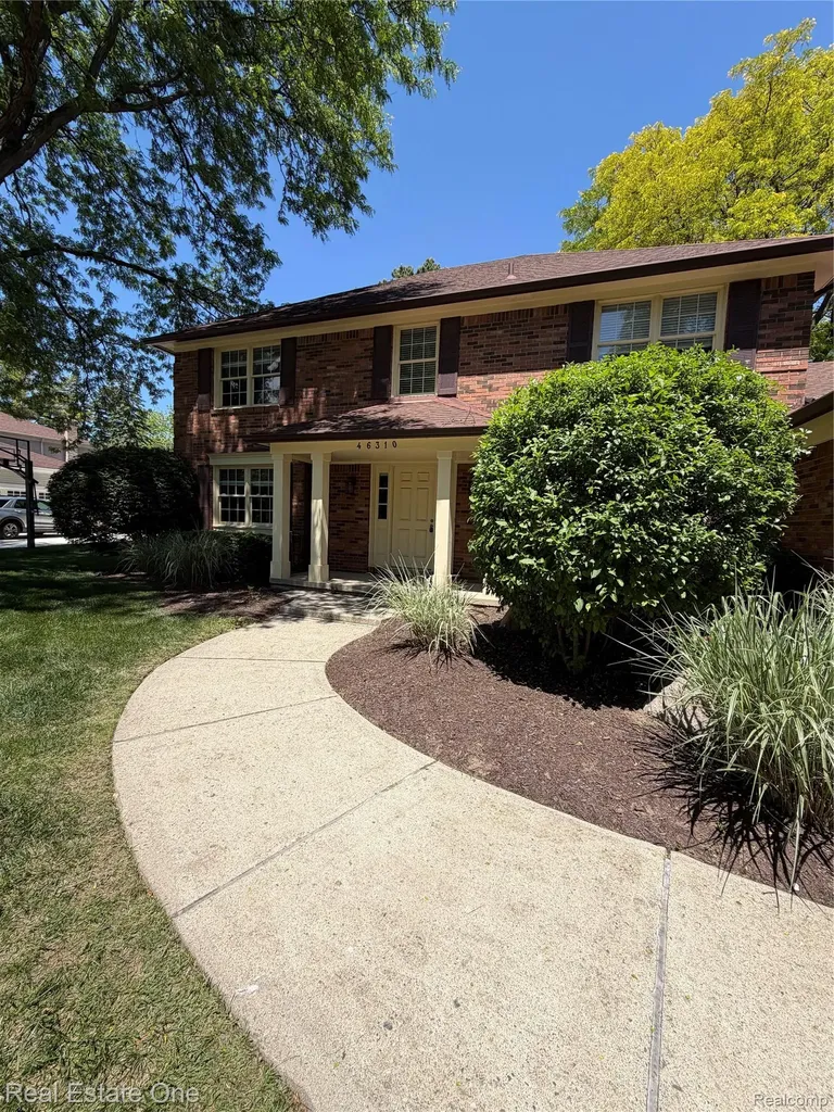 46310 Lafonde Court Plymouth Charter Township MI 48170