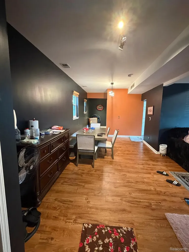 3304 Comstock Street Hamtramck City MI 48212