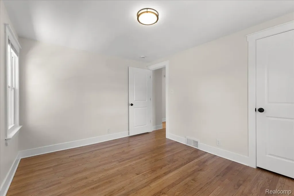 19215 Steel Street Detroit City MI 48235