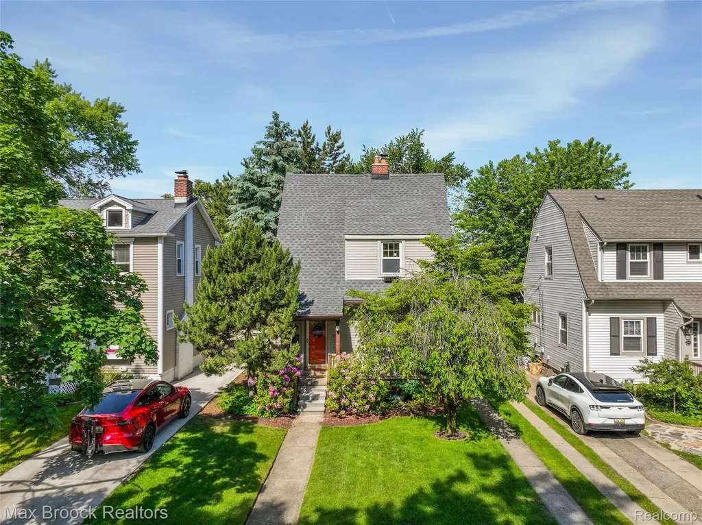 1110 Irving Avenue Royal Oak City MI 48067