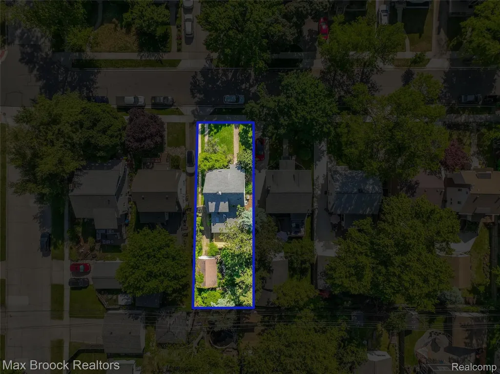 1110 Irving Avenue Royal Oak City MI 48067
