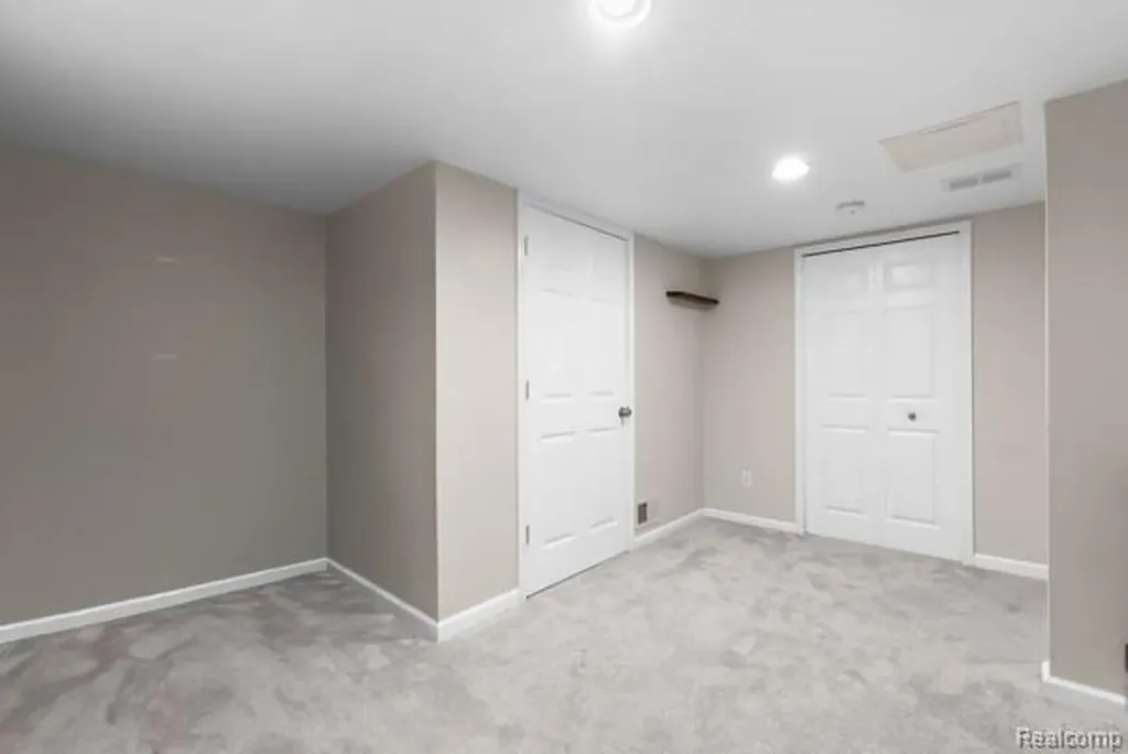 8363 Sherwood Drive Grand Blanc Charter Township MI 48439