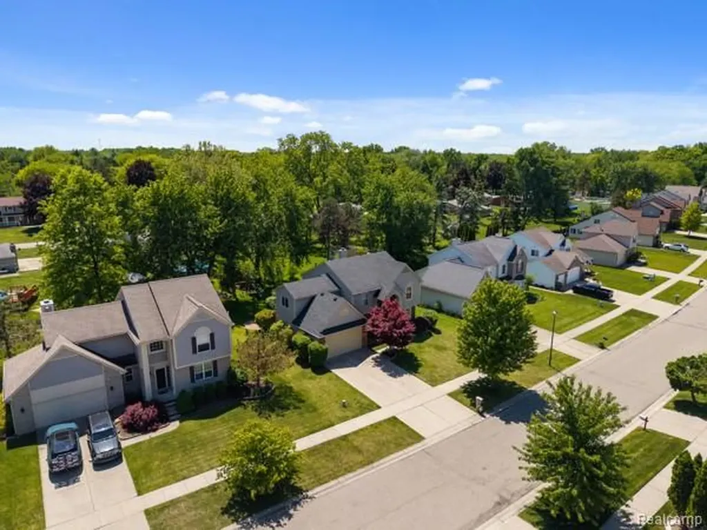 8363 Sherwood Drive Grand Blanc Charter Township MI 48439