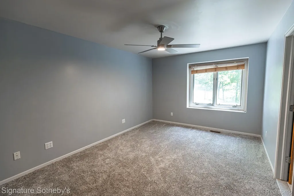 2855 Cranbrook Ridge Court Oakland Charter Township MI 48306