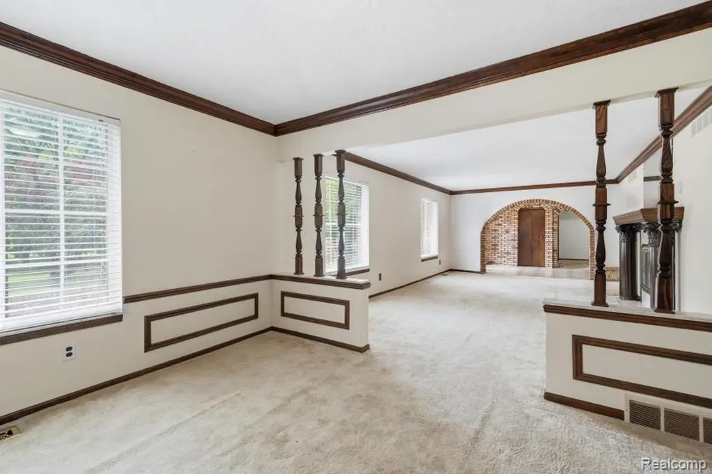 7020 Rattalee Lake Corner NW Independence Charter Township MI 48348