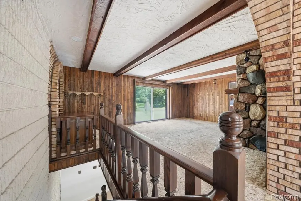 7020 Rattalee Lake Corner NW Independence Charter Township MI 48348