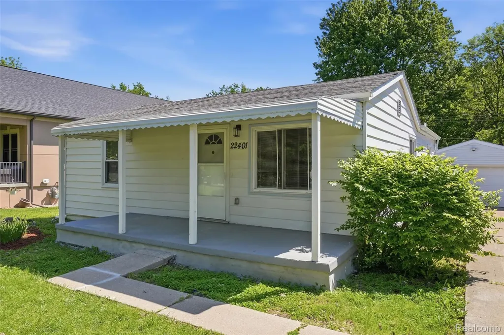 22401 Monterey Drive Woodhaven City MI 48183