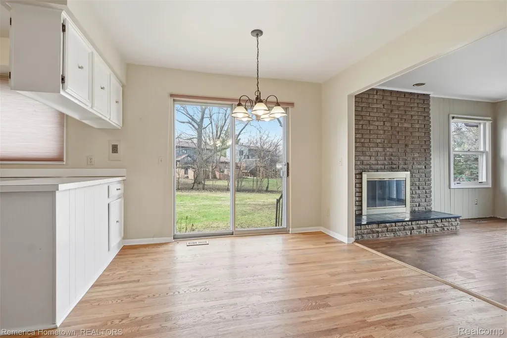 12811 Glenview Drive Plymouth Charter Township MI 48170