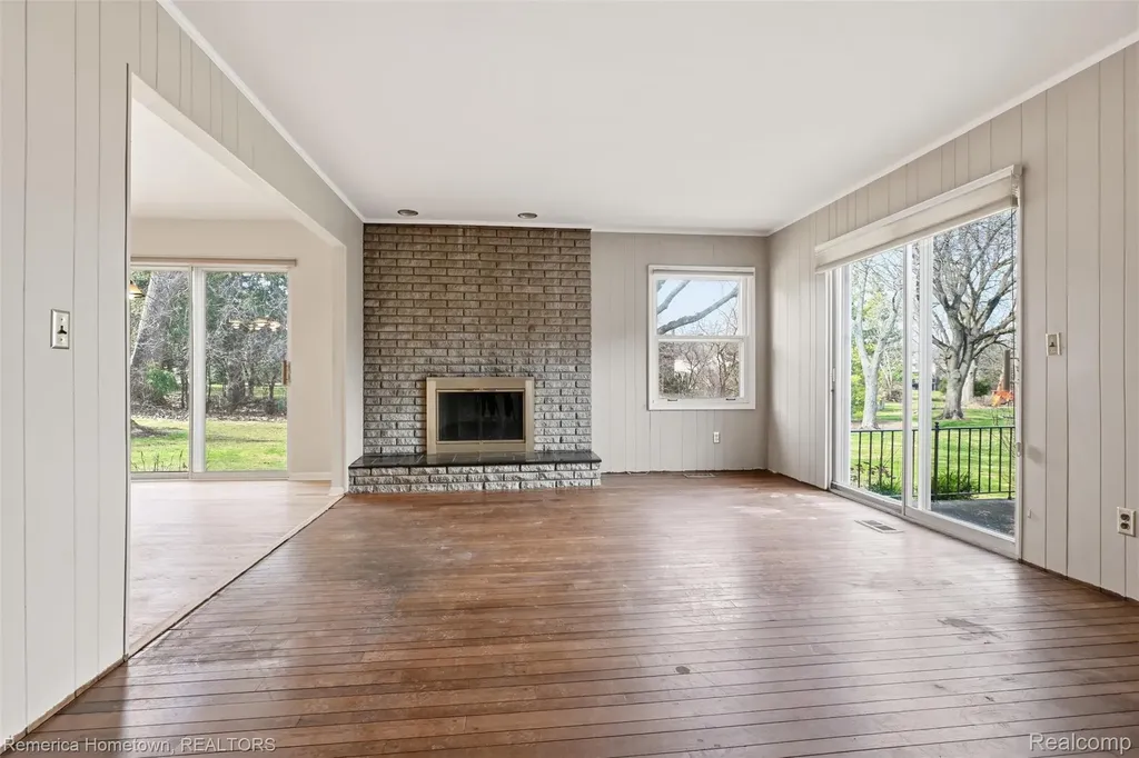 12811 Glenview Drive Plymouth Charter Township MI 48170