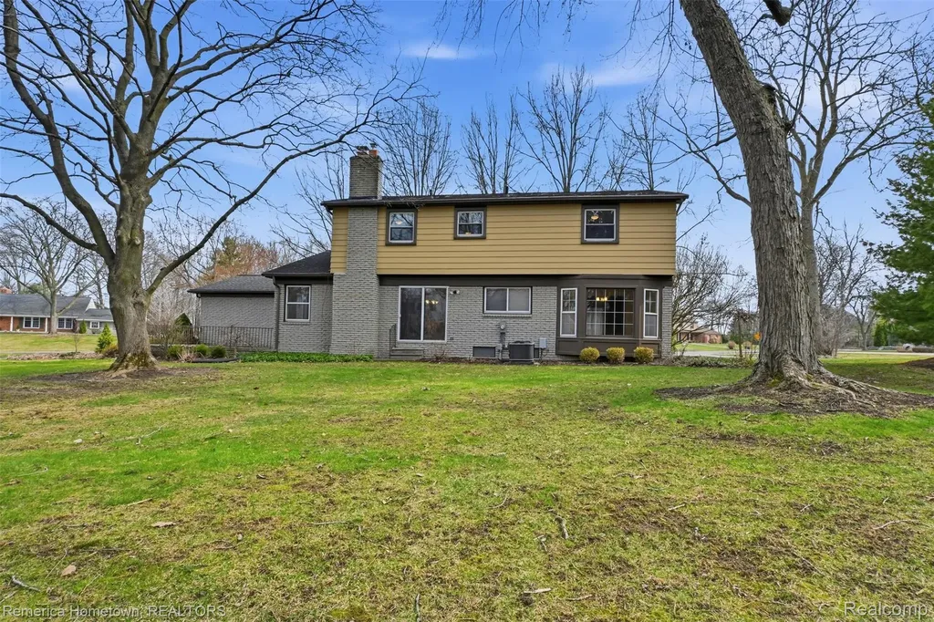 12811 Glenview Drive Plymouth Charter Township MI 48170