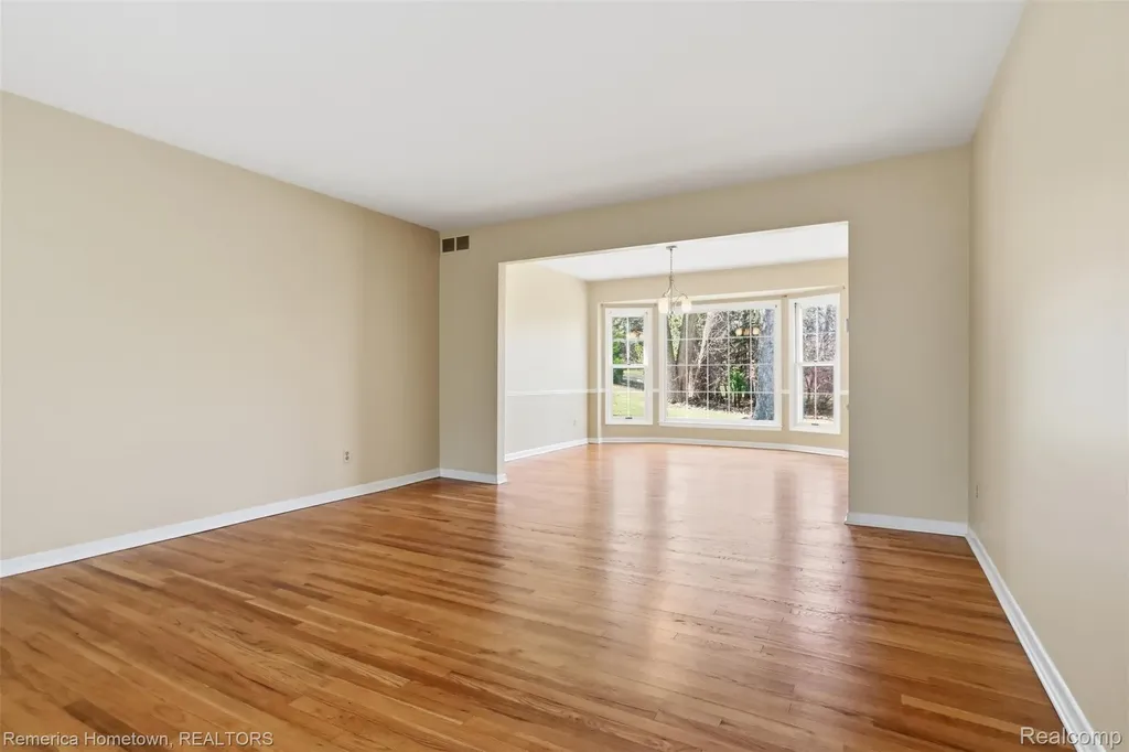 12811 Glenview Drive Plymouth Charter Township MI 48170