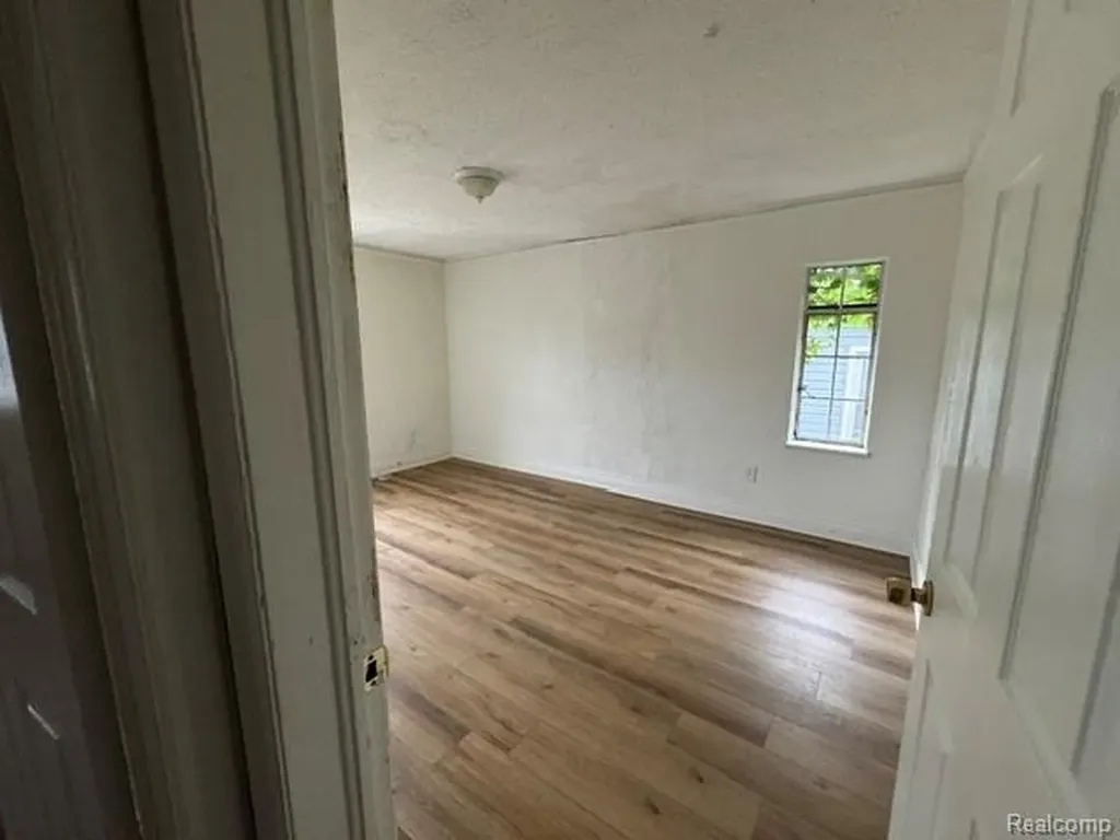 18970 Santa Rosa Drive Detroit City MI 48221