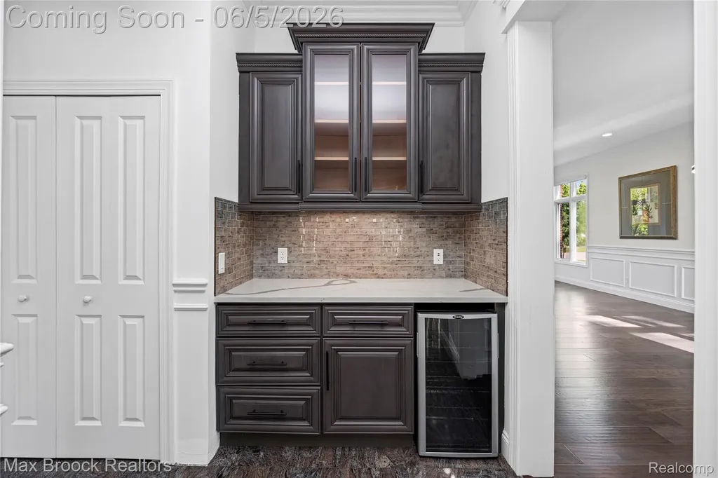6664 Apple Blossom Trail West Bloomfield Charter Township MI 48322
