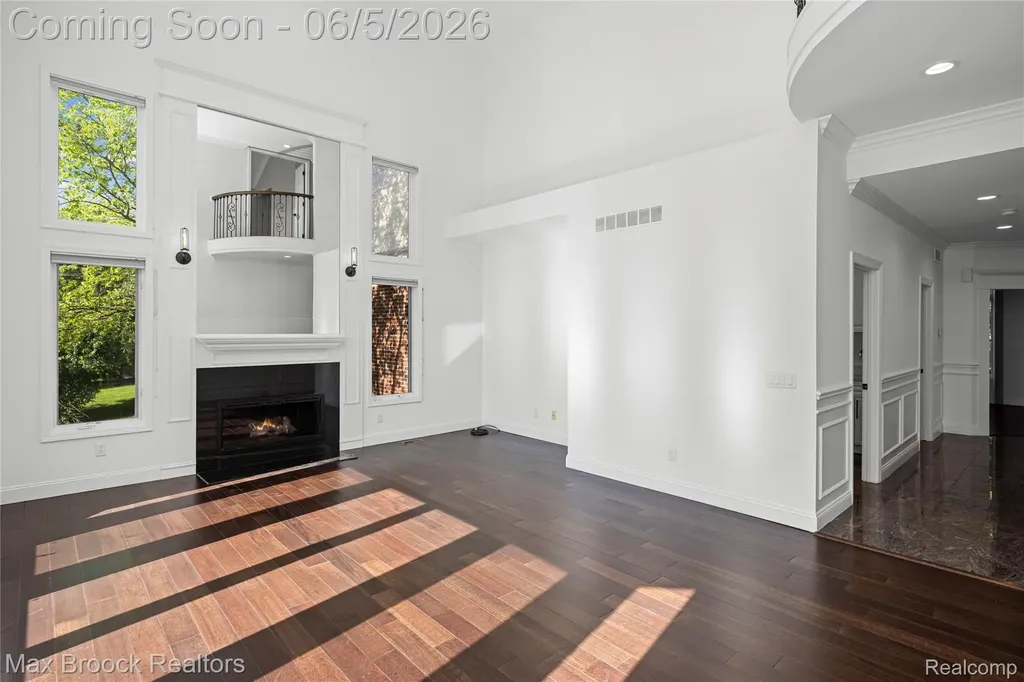 6664 Apple Blossom Trail West Bloomfield Charter Township MI 48322