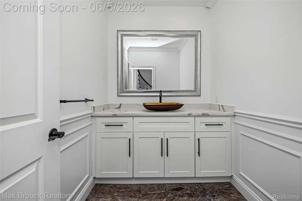 6664 Apple Blossom Trail West Bloomfield Charter Township MI 48322