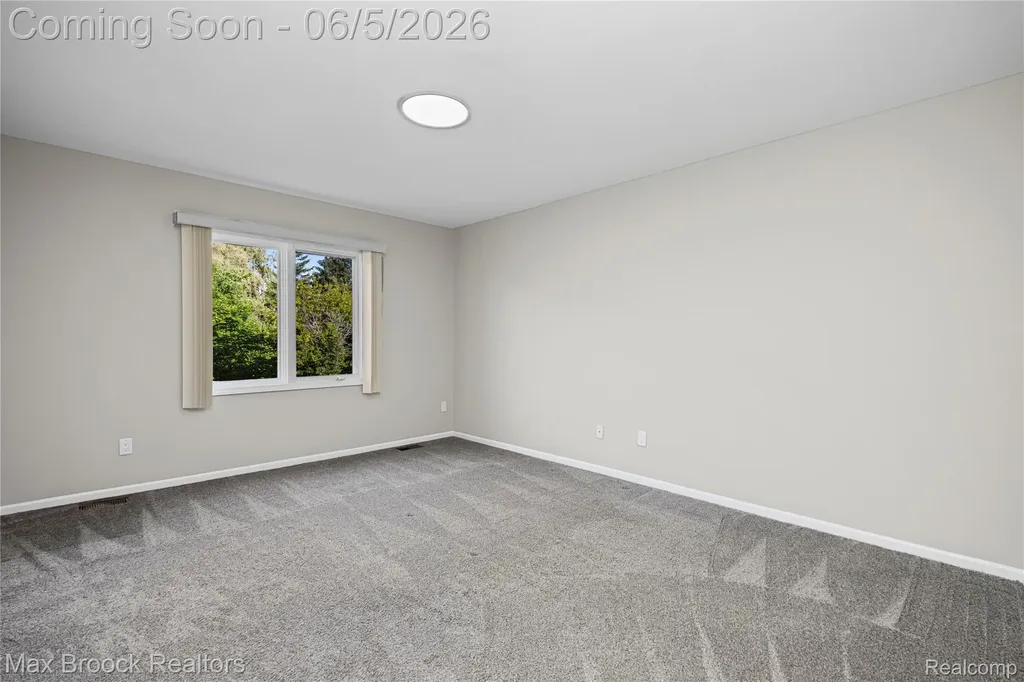 6664 Apple Blossom Trail West Bloomfield Charter Township MI 48322