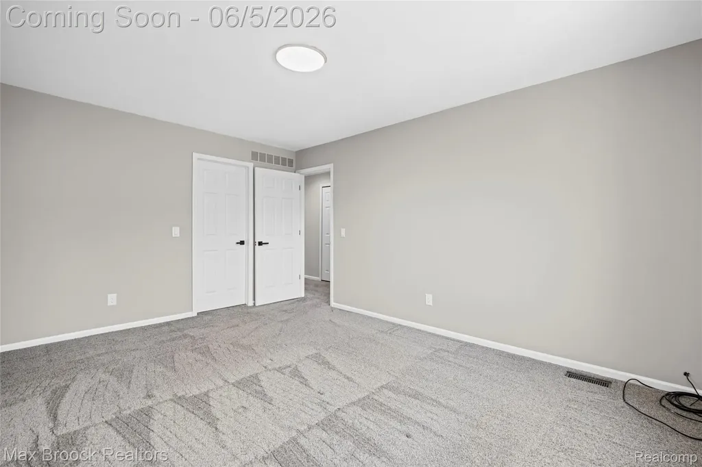 6664 Apple Blossom Trail West Bloomfield Charter Township MI 48322