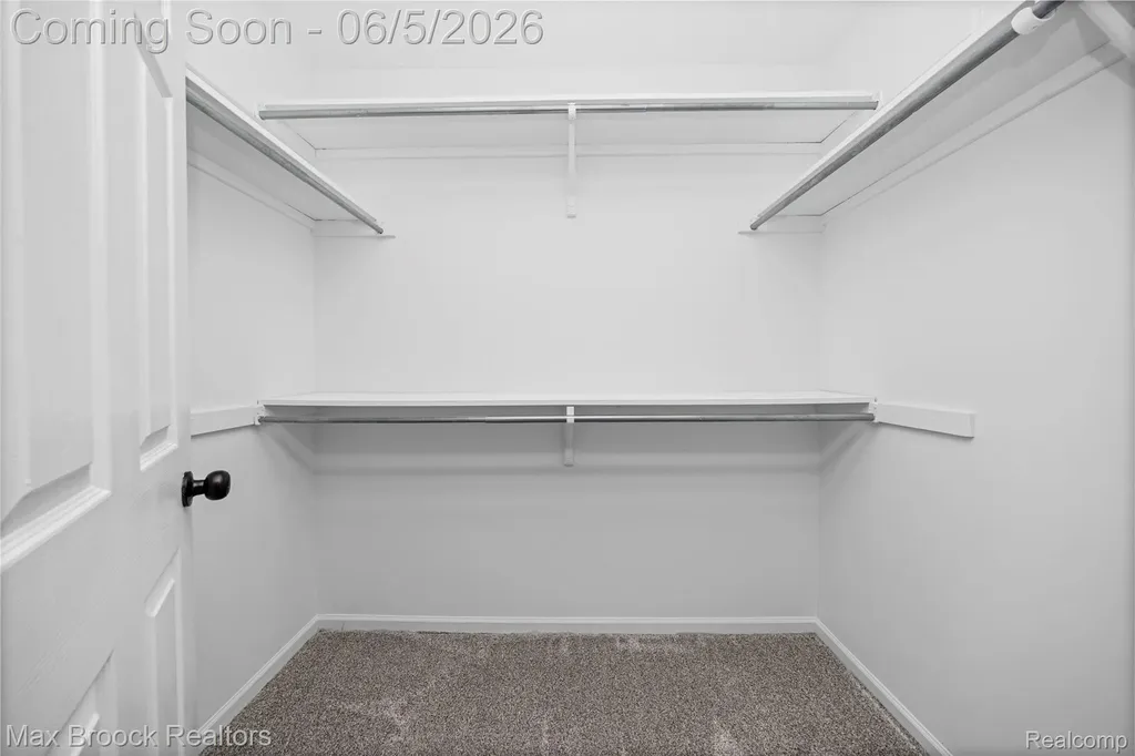 6664 Apple Blossom Trail West Bloomfield Charter Township MI 48322