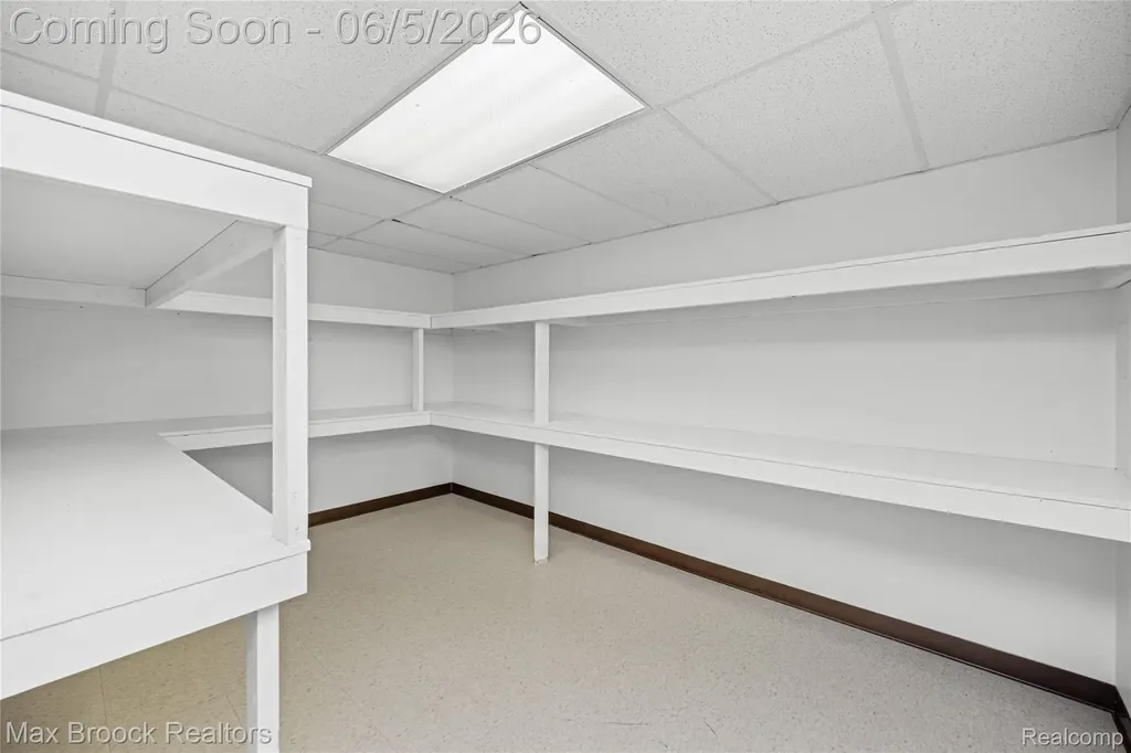 6664 Apple Blossom Trail West Bloomfield Charter Township MI 48322