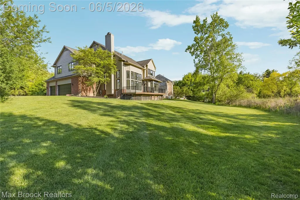 6664 Apple Blossom Trail West Bloomfield Charter Township MI 48322