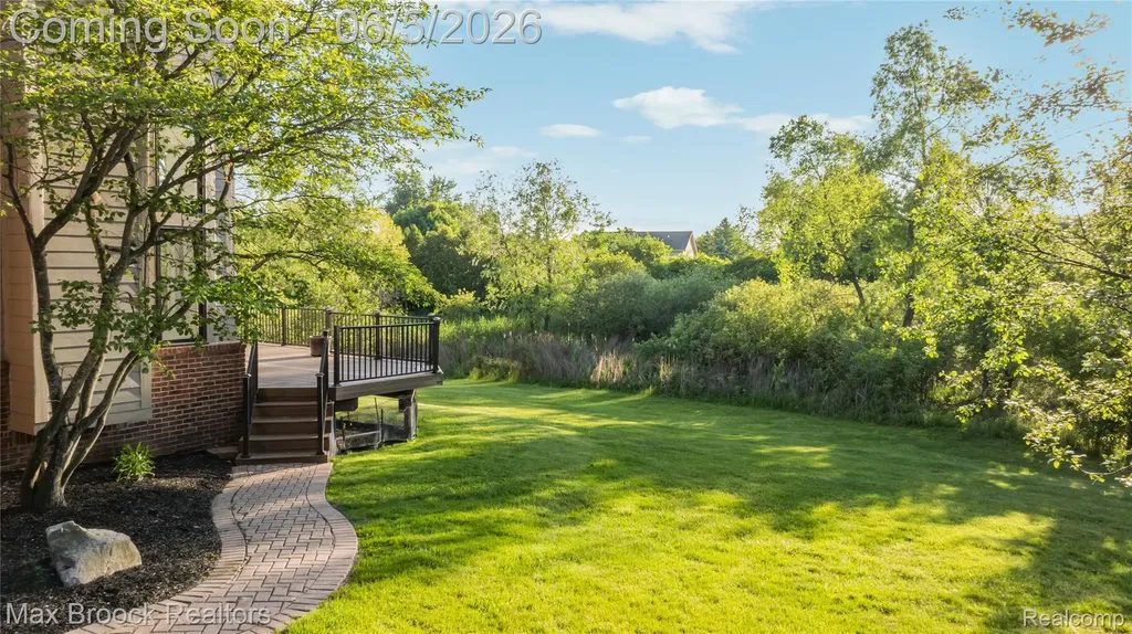 6664 Apple Blossom Trail West Bloomfield Charter Township MI 48322