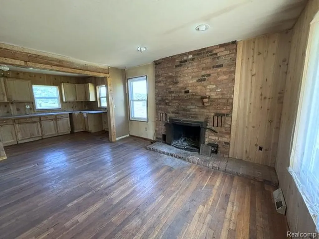 6080 Cedar Lake Road Putnam Township MI 48169