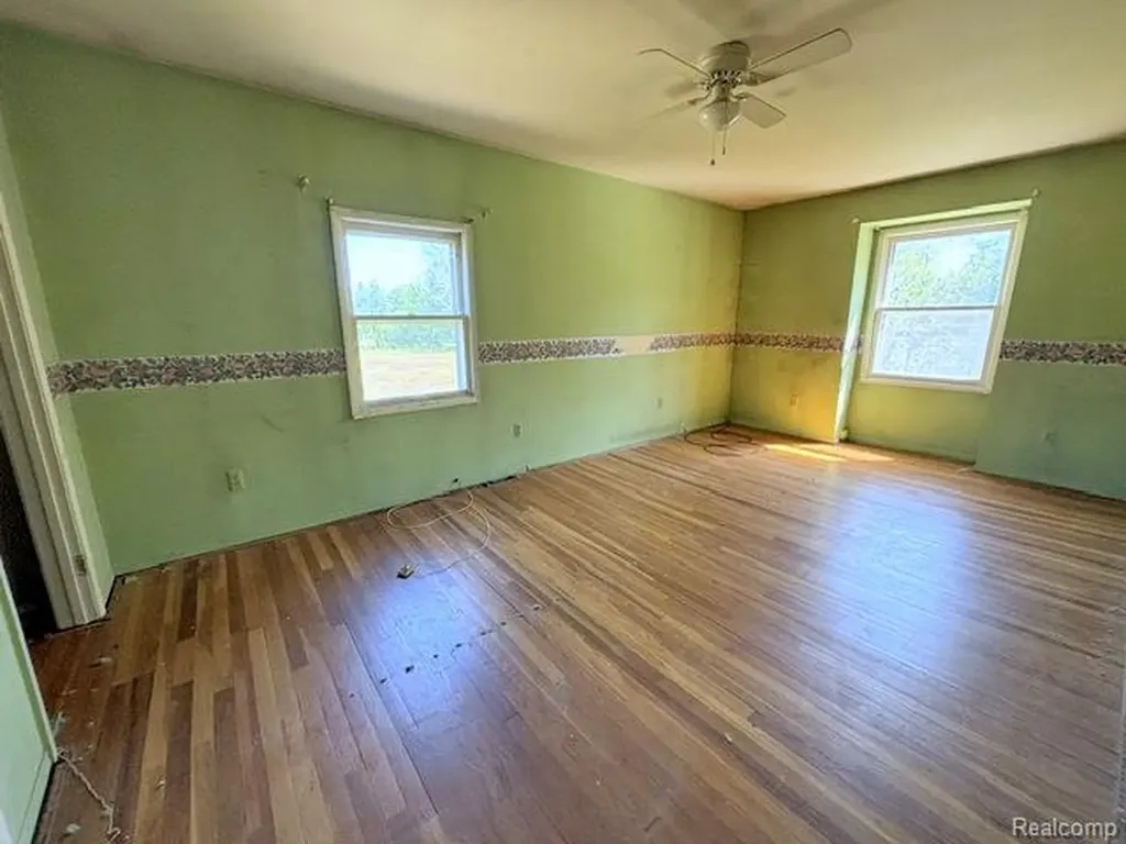 6080 Cedar Lake Road Putnam Township MI 48169