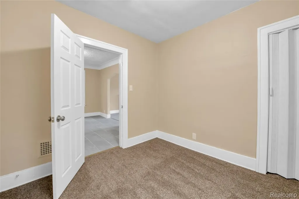 5044 Fairview Street Detroit City MI 48213
