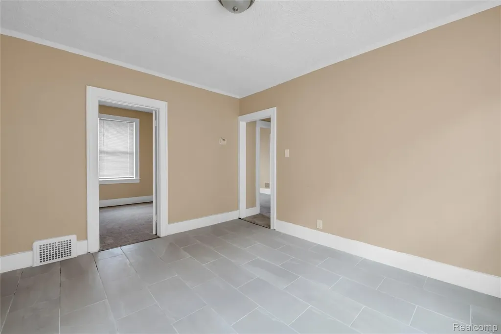 5044 Fairview Street Detroit City MI 48213