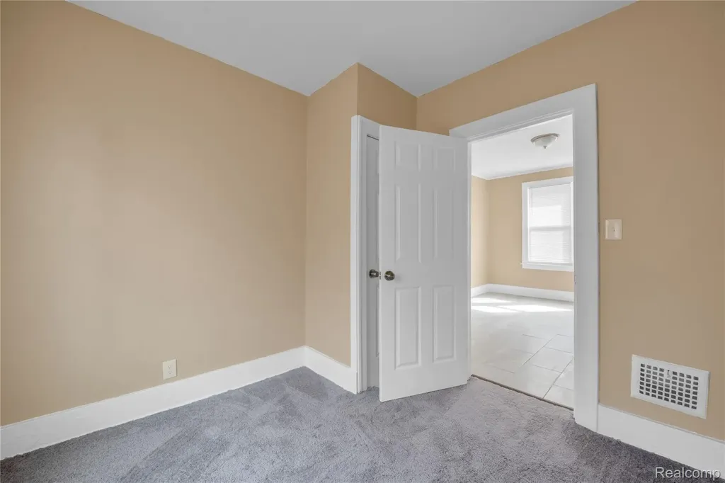 5044 Fairview Street Detroit City MI 48213