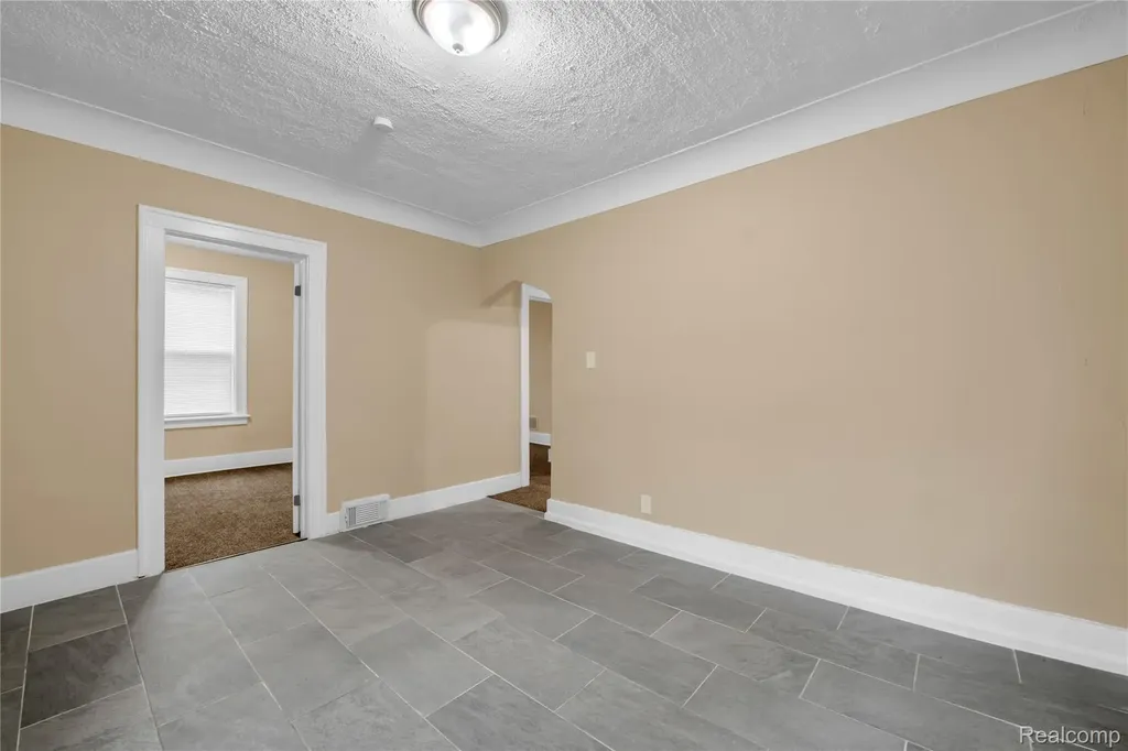 5044 Fairview Street Detroit City MI 48213
