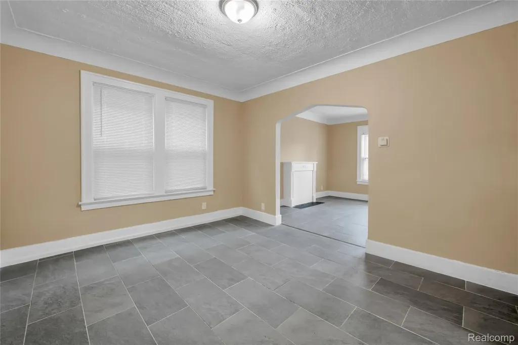 5044 Fairview Street Detroit City MI 48213