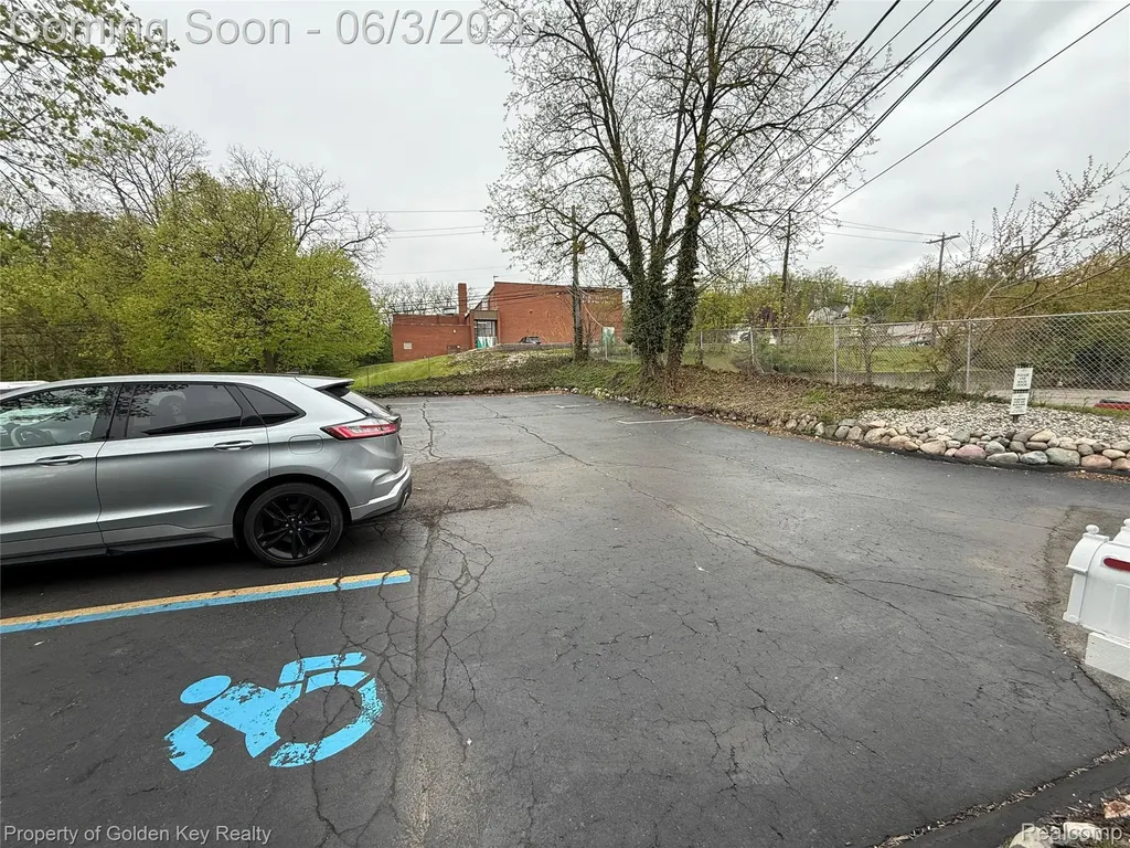 339 N Center Street Northville City MI 48167