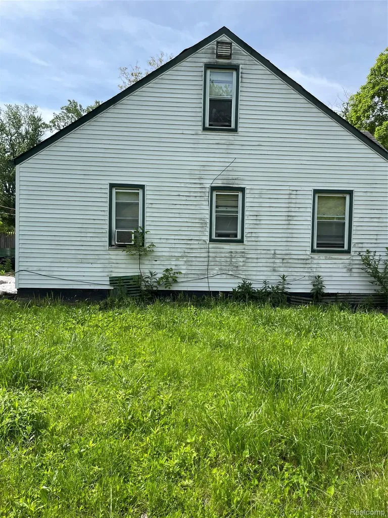 18200 Fielding Street Detroit City MI 48219
