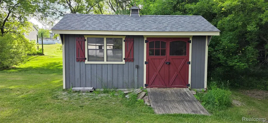 14062 Sanford Road Woodstock Township MI 49220