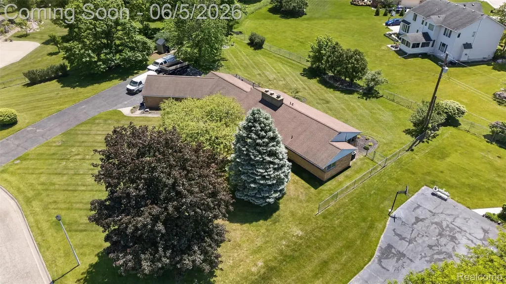 7174 Meadowvue Drive Grand Blanc Charter Township MI 48439