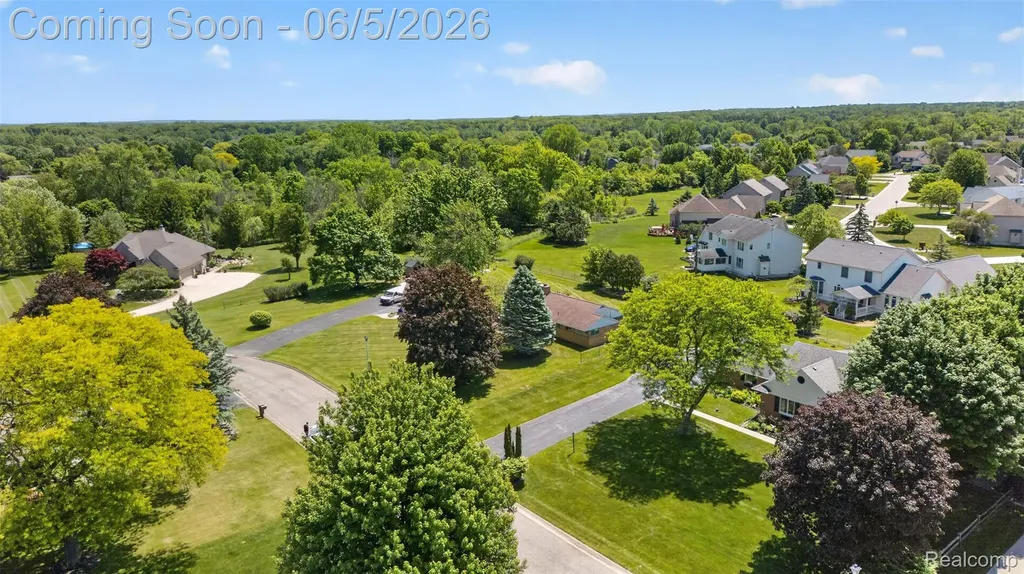 7174 Meadowvue Drive Grand Blanc Charter Township MI 48439