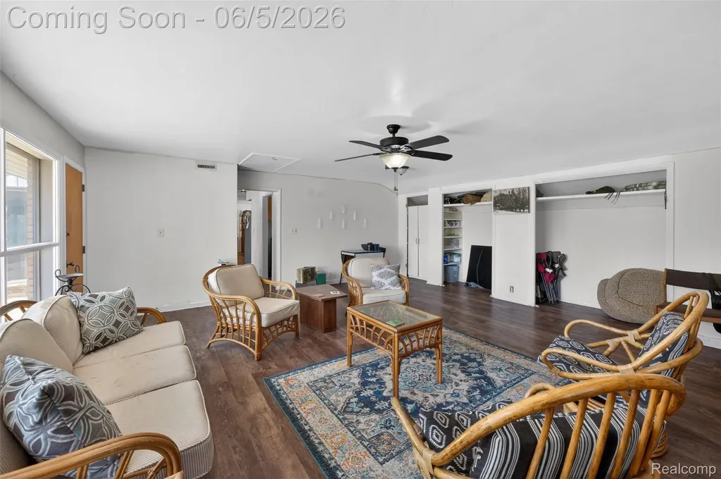 7174 Meadowvue Drive Grand Blanc Charter Township MI 48439