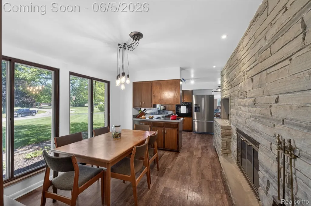 7174 Meadowvue Drive Grand Blanc Charter Township MI 48439