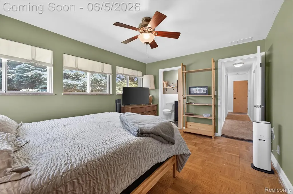 7174 Meadowvue Drive Grand Blanc Charter Township MI 48439
