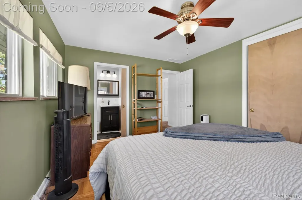 7174 Meadowvue Drive Grand Blanc Charter Township MI 48439